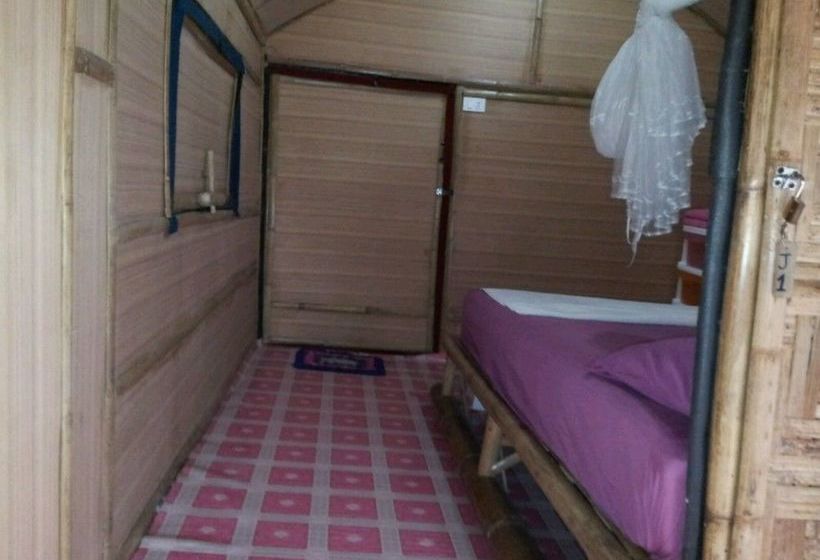 Jackie Bamboo House - Hostel