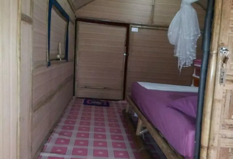 Jackie Bamboo House - Hostel