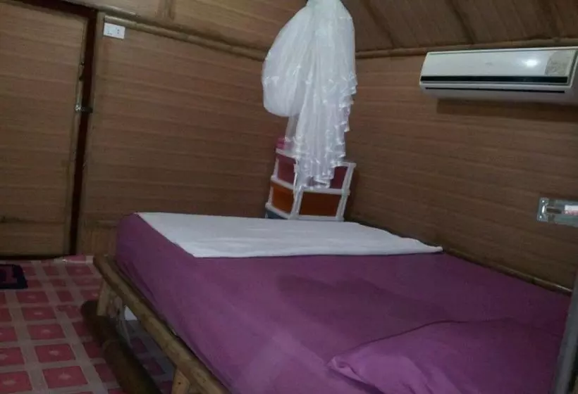 Jackie Bamboo House - Hostel