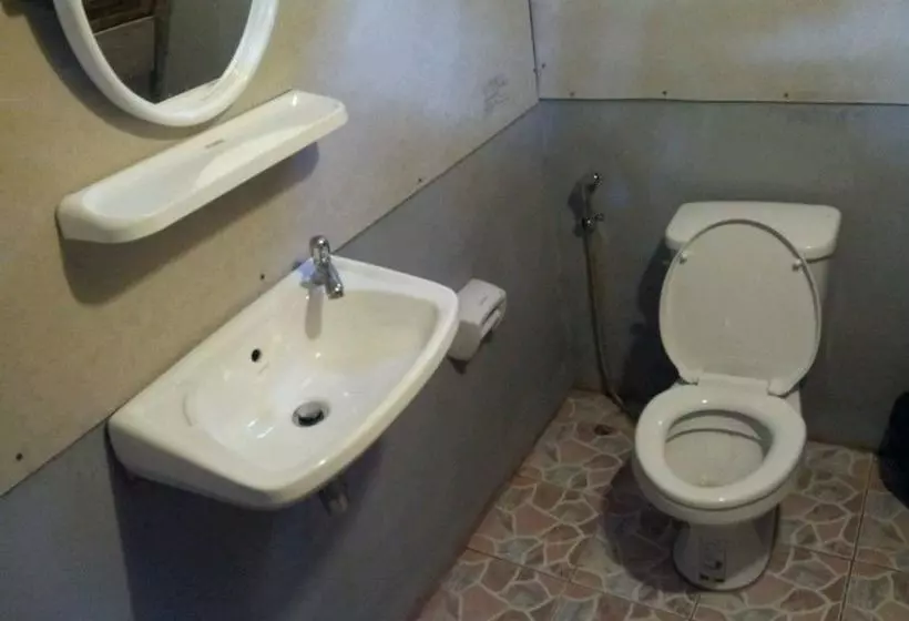 Jackie Bamboo House - Hostel