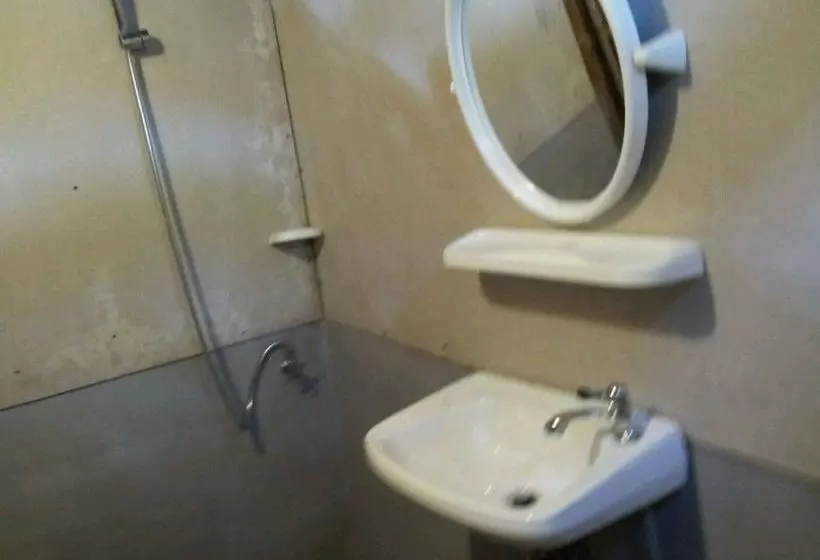 Jackie Bamboo House - Hostel