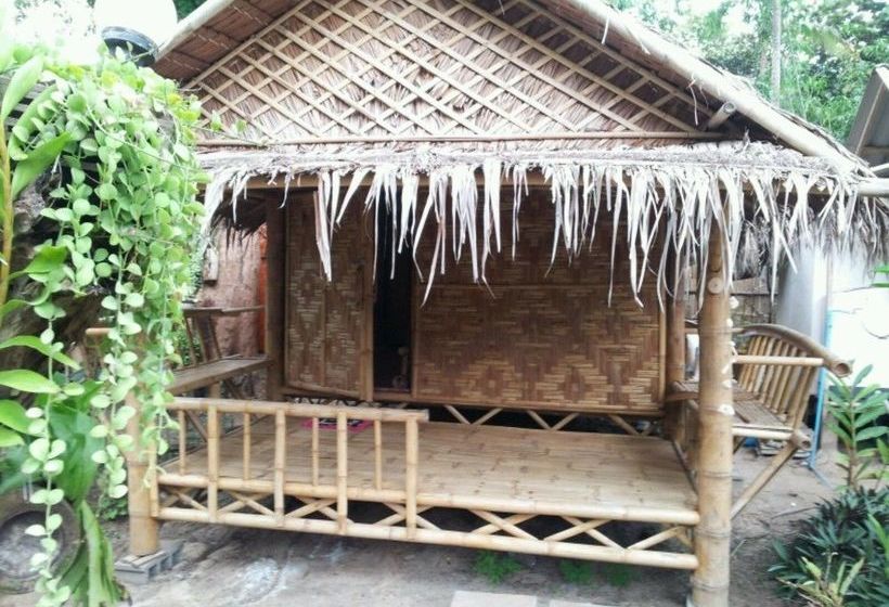 Jackie Bamboo House - Hostel