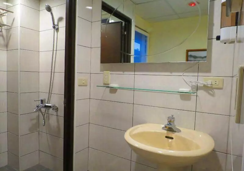 پانسیون Ez Stay Juifen