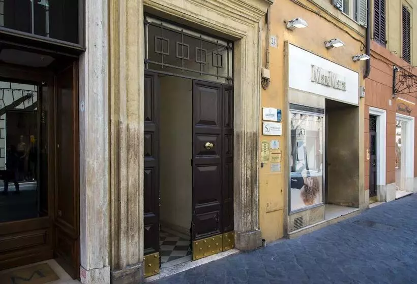 پانسیون Rome Frattina27