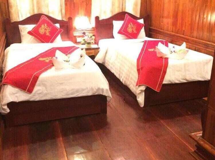 پانسیون Soutikone Place House 2