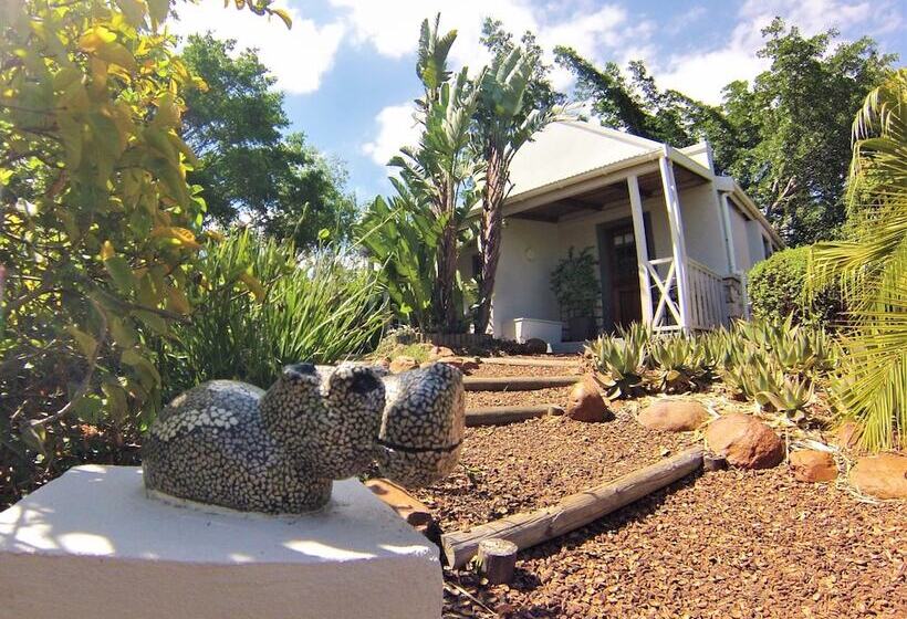 ペンション Swellendam Country Lodge  Guest House  B&b