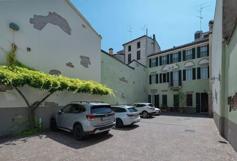 مبيت وإفطار Antico Residence