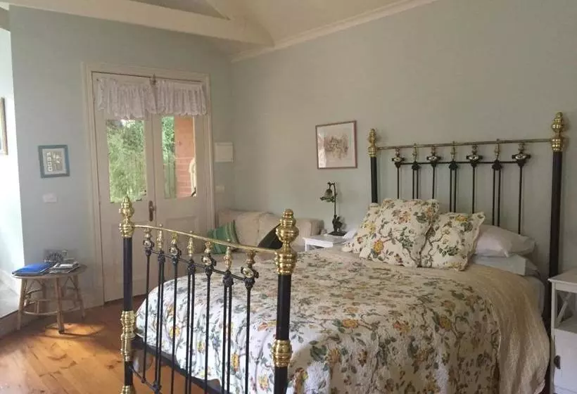 住宿加早餐 Braeside Garden Cottages