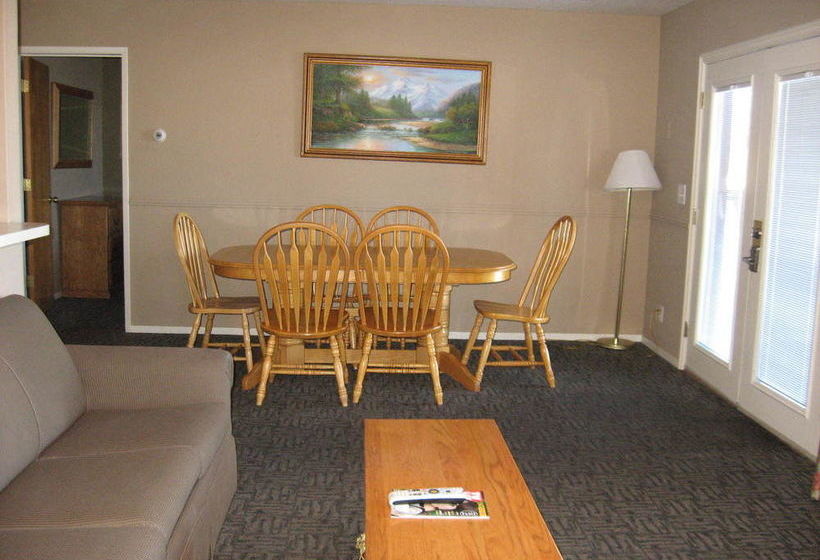 فندق Beachcomber Inn