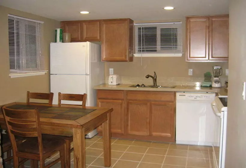 Hotel Beachcomber Inn