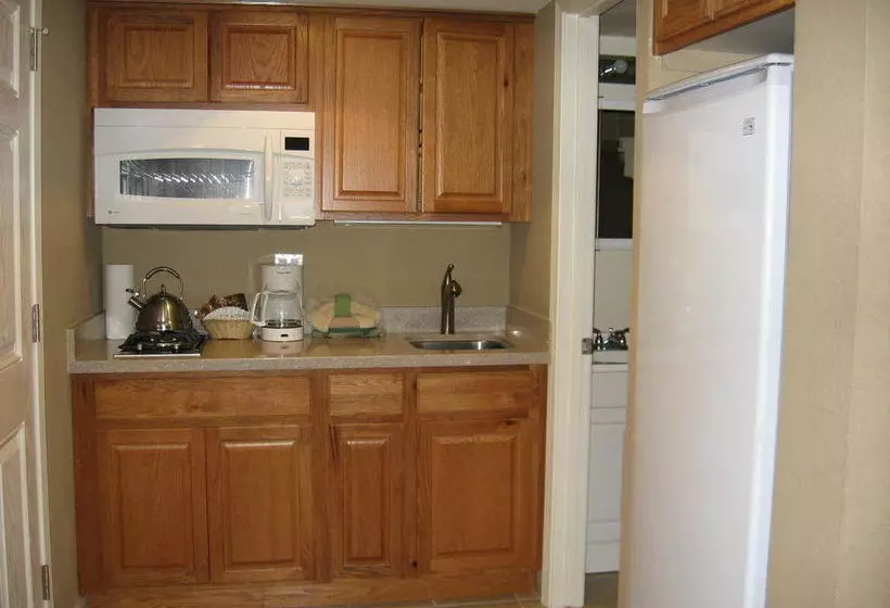 Hotel Beachcomber Inn