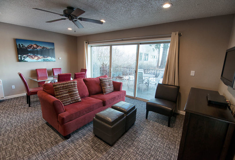 فندق Beachcomber Inn