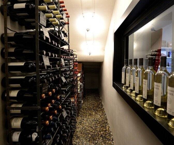 هتل Grand Hôtel Henri   Teritoria