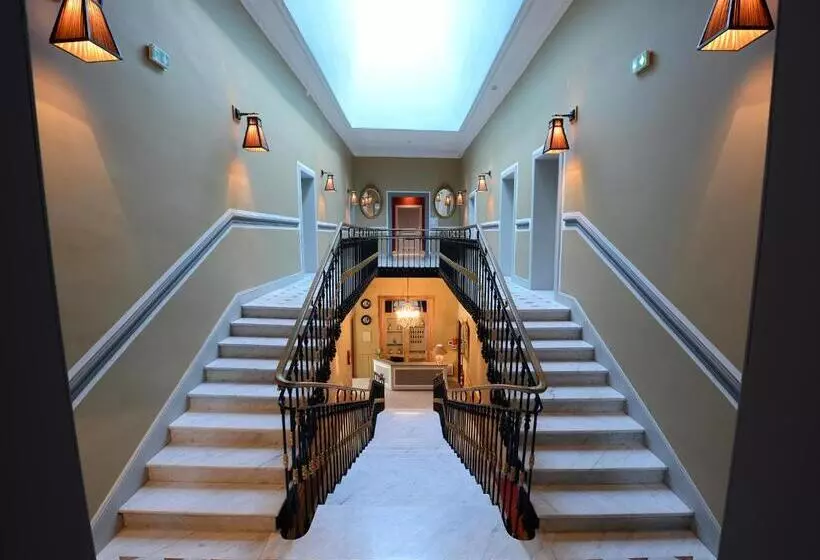 هتل Grand Hôtel Henri Teritoria