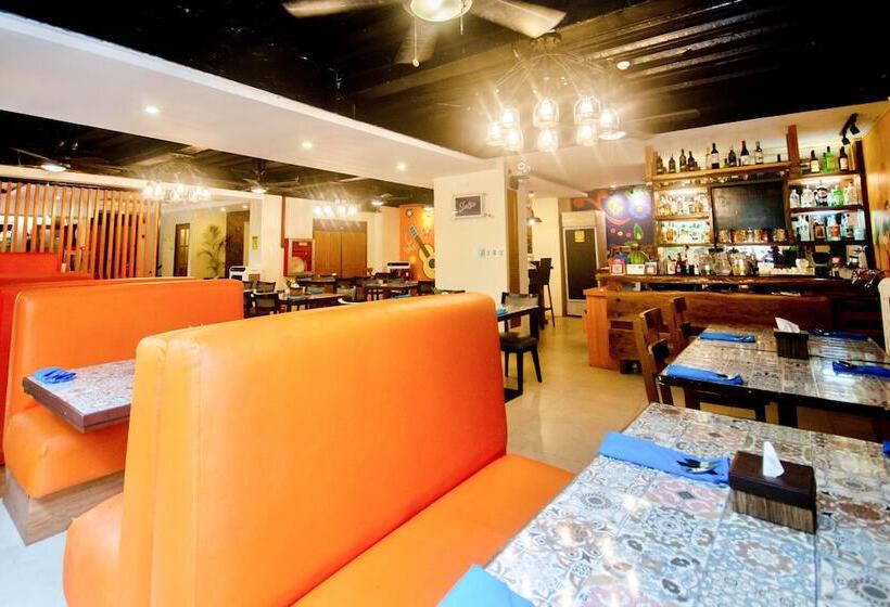 Отель Serene La Playa Boracay