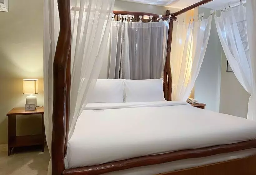 בית מלון כפרי Serene La Playa Boracay