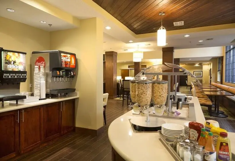 ホテル Staybridge Suites Orlando At Seaworld, An Ihg