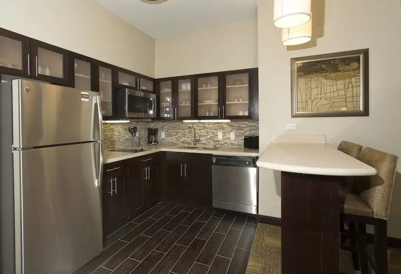 ホテル Staybridge Suites Orlando At Seaworld, An Ihg