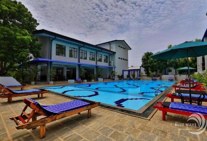 ホテル The Blue Wave