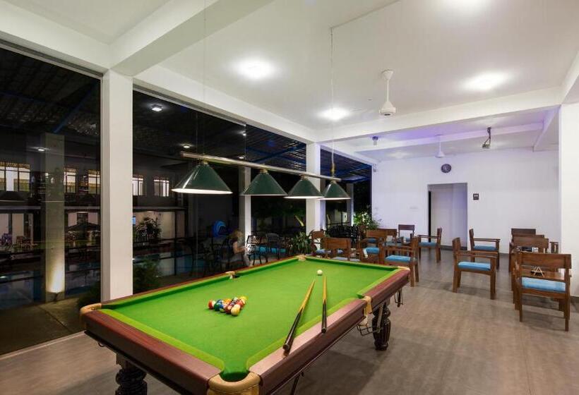 ホテル The Blue Wave