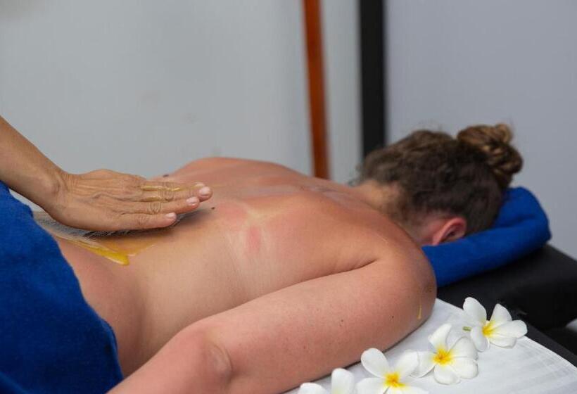 ホテル The Blue Wave