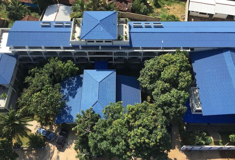 ホテル The Blue Wave