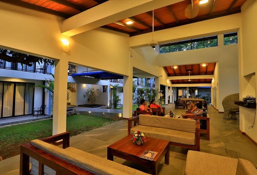 ホテル The Blue Wave