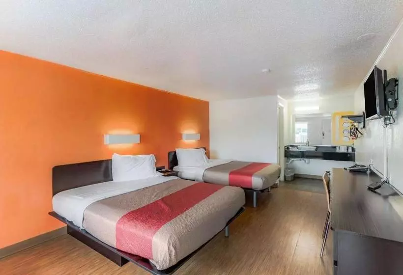 Motel 6 Kalamazoo