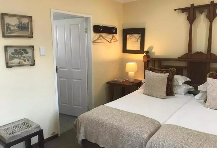 膳宿费 The Crown Guest House