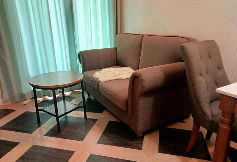 Espana Condo Hotel Resort Pattaya