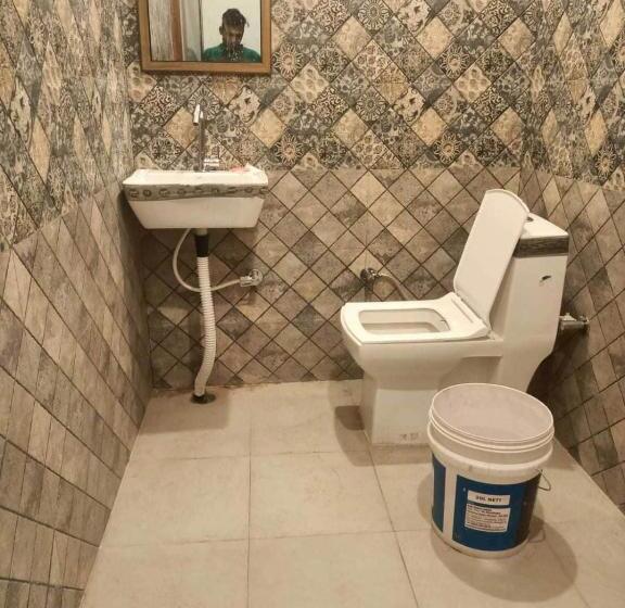 호텔 Oyo 81039 Green Paradise Guest House