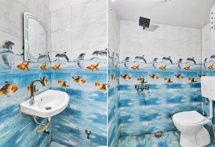 Отель Oyo Flagship 81103  Platinum