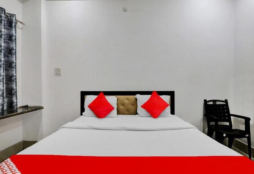 Отель Oyo Flagship 81103  Platinum