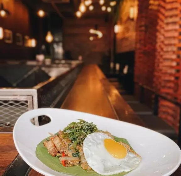 Man Cave Hostel Vientiane