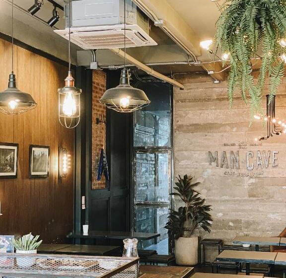 Man Cave Hostel Vientiane