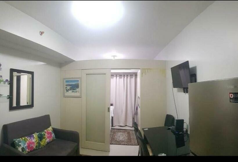 Retkeilymaja Condotel Staycation