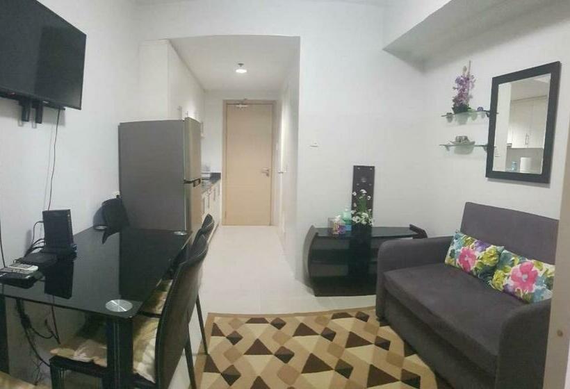 Retkeilymaja Condotel Staycation