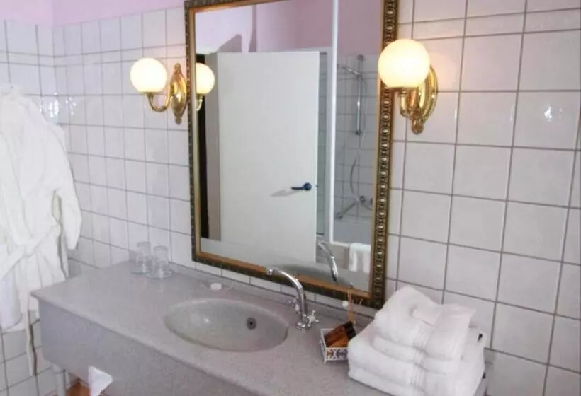 تختخواب و صبحانه Eberwein