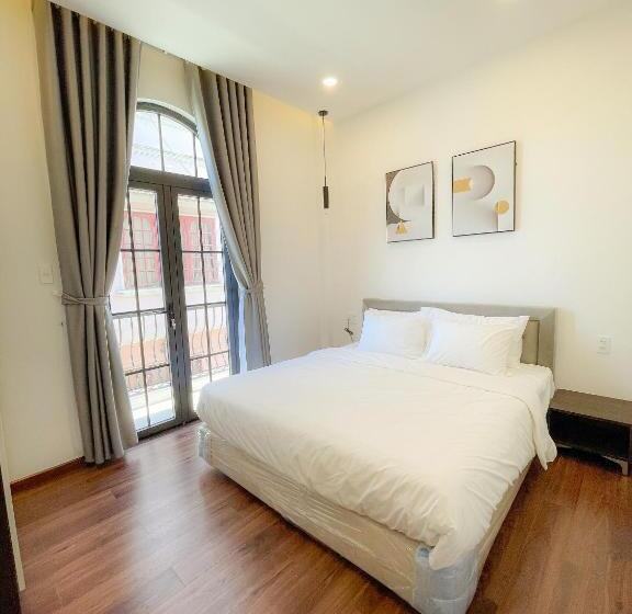 هتل Camellia Villa