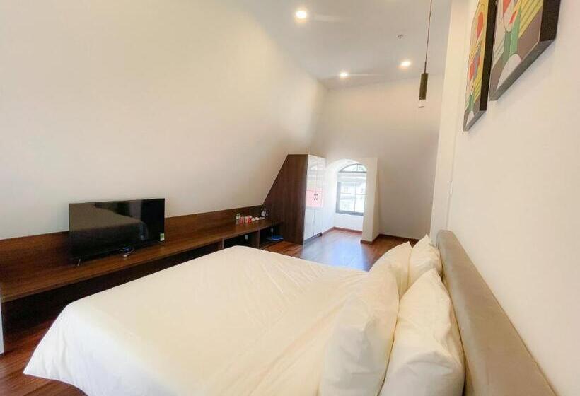 هتل Camellia Villa