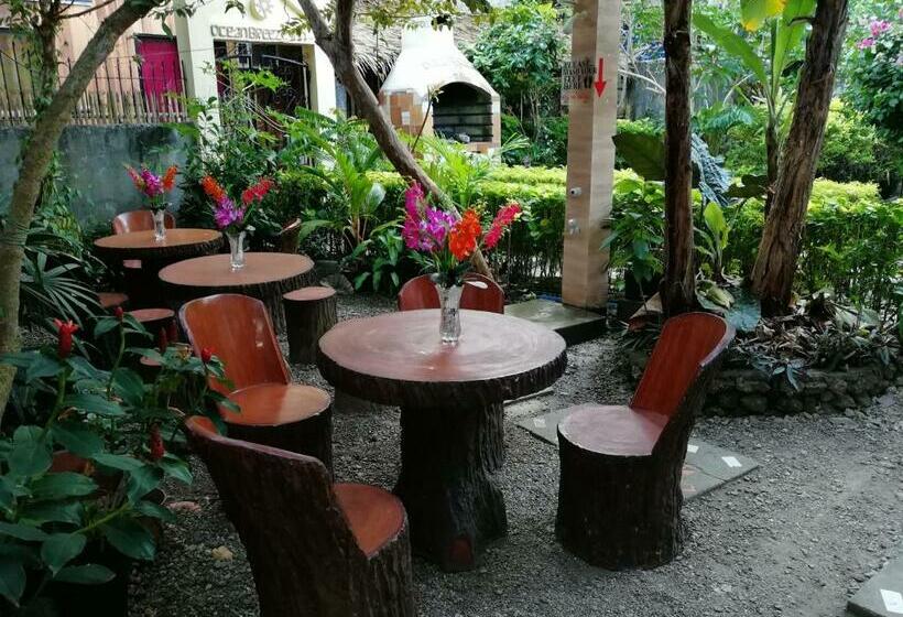 Albergue Ocean Breeze Inn