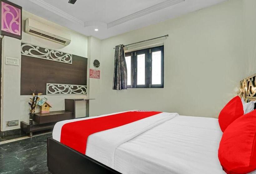 Flagship Hotel Pragya 4