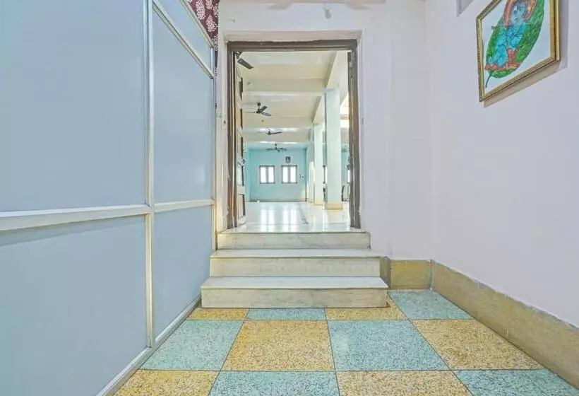 Flagship Hotel Pragya 4