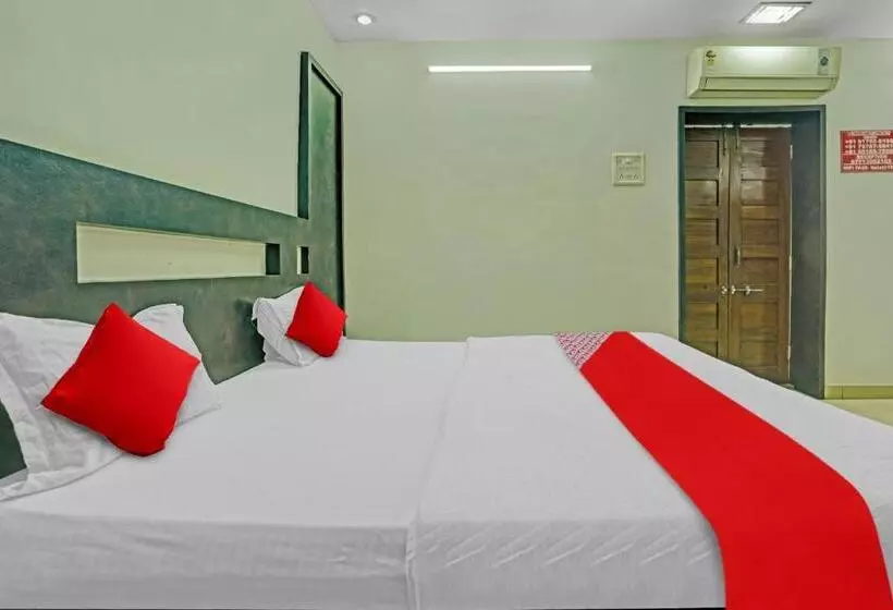 Flagship Hotel Pragya 4