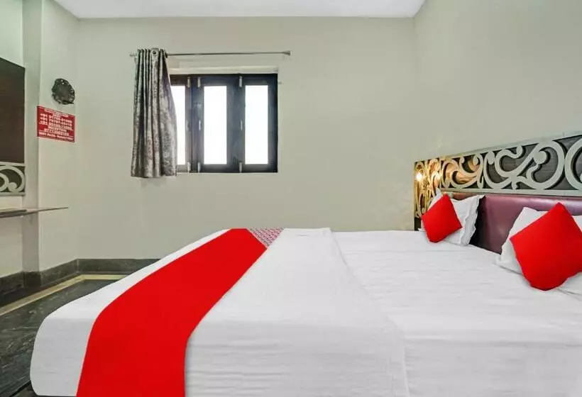 Flagship Hotel Pragya 4
