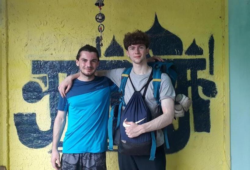 הוסטל Superinn Home Stay& Guest House