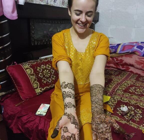 הוסטל Superinn Home Stay& Guest House