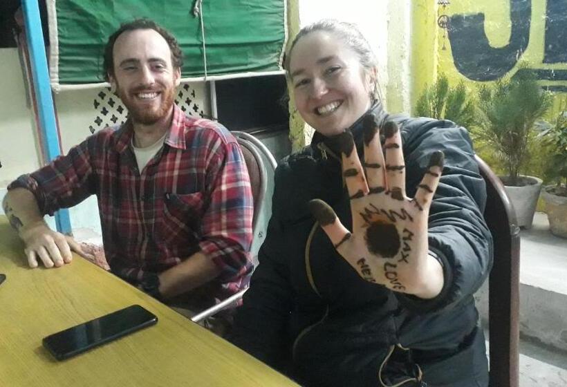 הוסטל Superinn Home Stay& Guest House