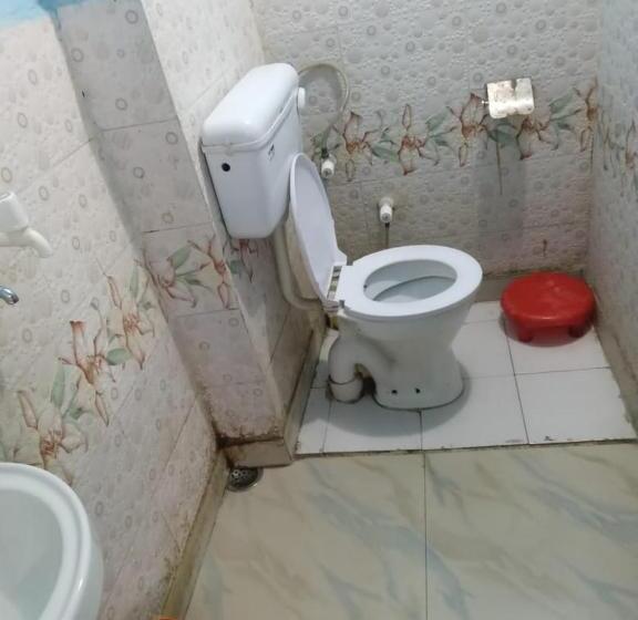 הוסטל Superinn Home Stay& Guest House