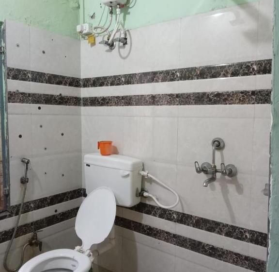 הוסטל Superinn Home Stay& Guest House